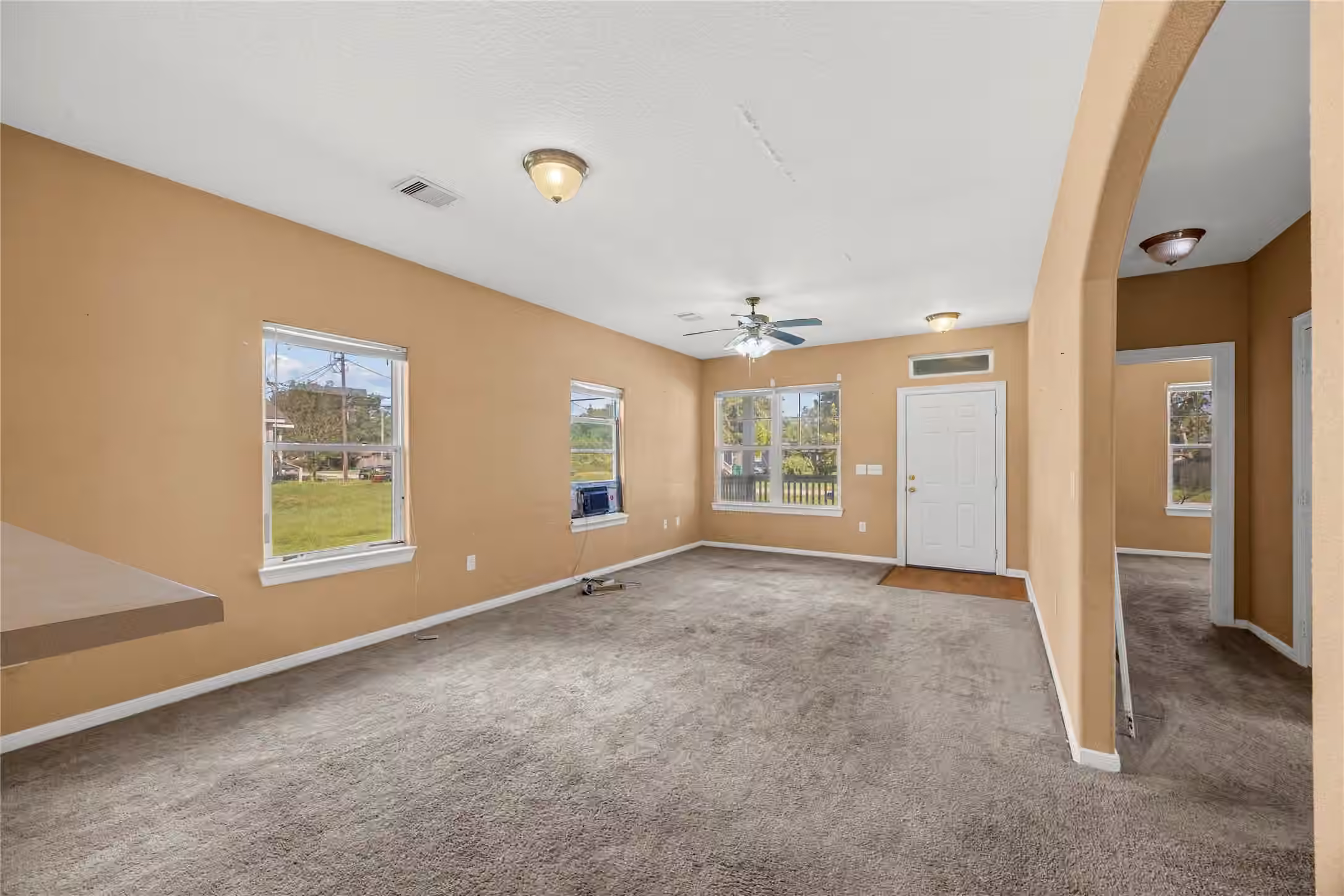 Photo 5 of 2027 Rosalee Street, La Marque, TX 77568