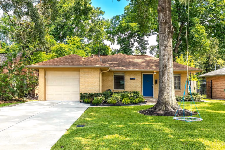 Photo of 2322 Poinciana Drive, Houston, TX 77018