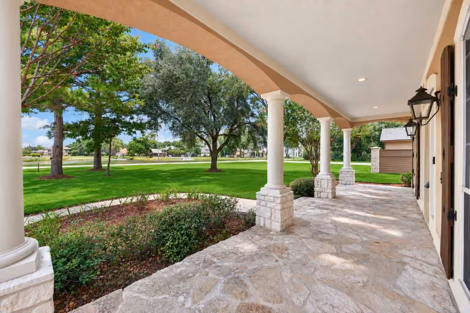 Photo 7 of 17027 Champions Lakeway, Tomball, TX