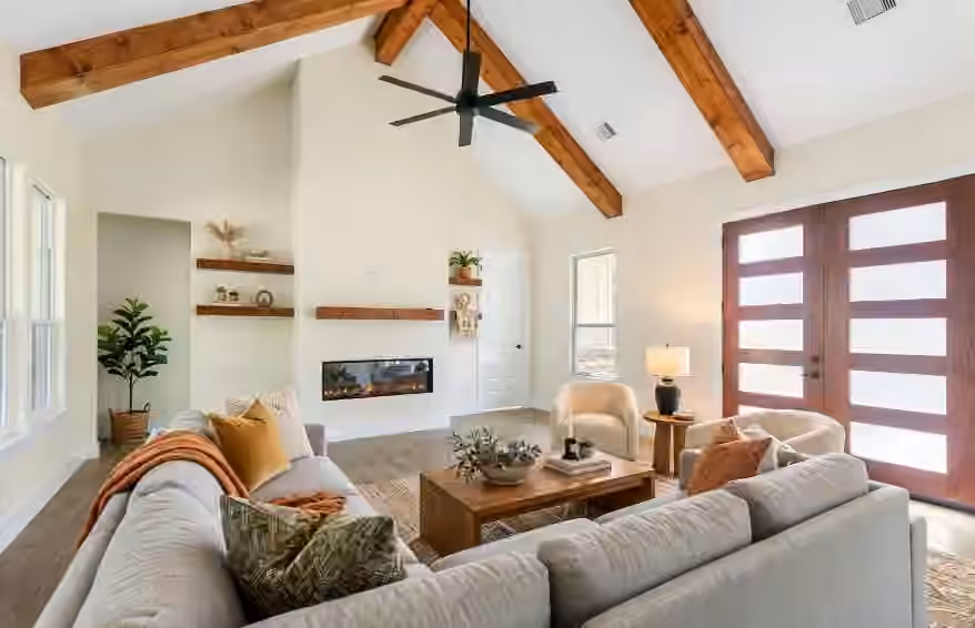 Photo 3 of 1302 Lamar Street, Liberty, TX