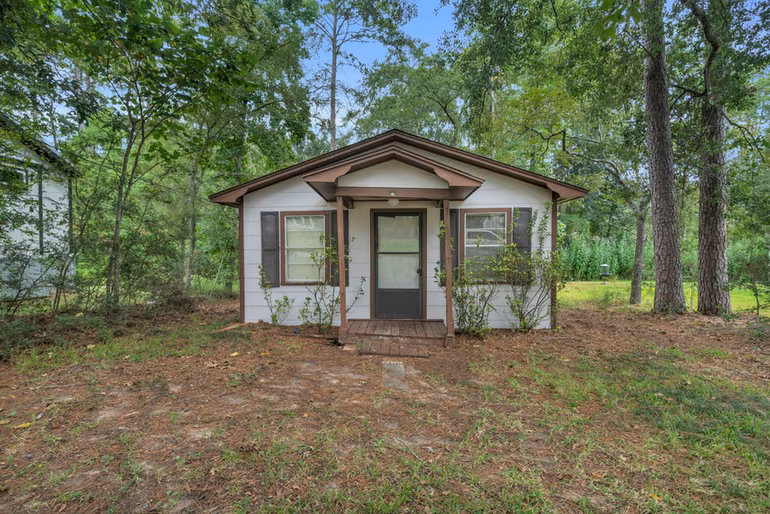 Photo of 15670 Aspen Drive, Montgomery, TX 77356