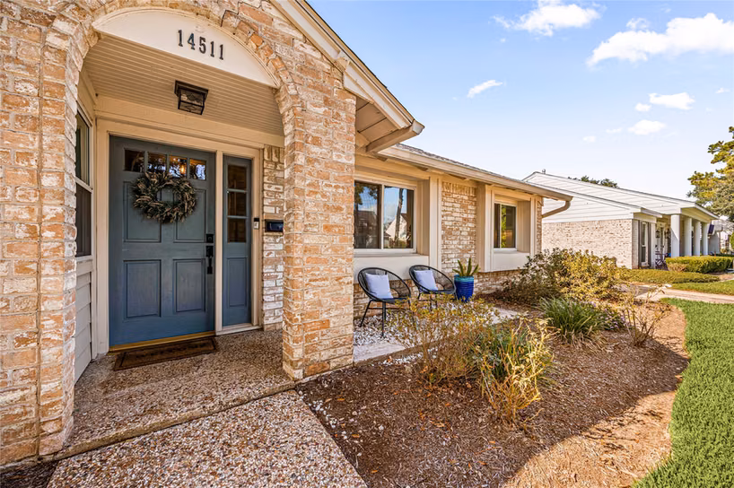 Photo 3 of 14511 Chadbourne Drive, Houston, TX