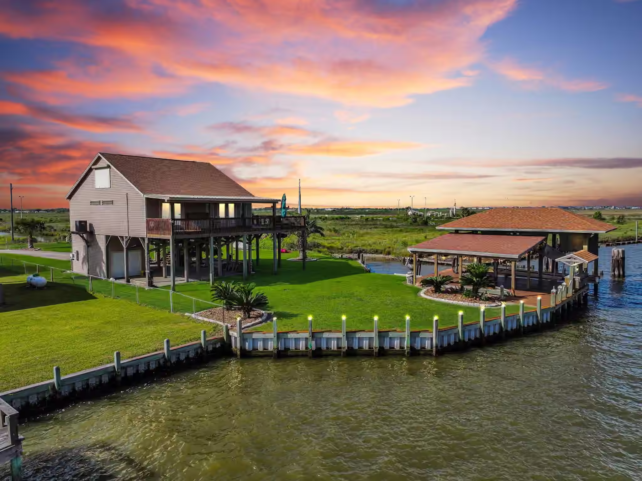 Photo of 1301 N Monkhouse Drive, Crystal Beach, TX