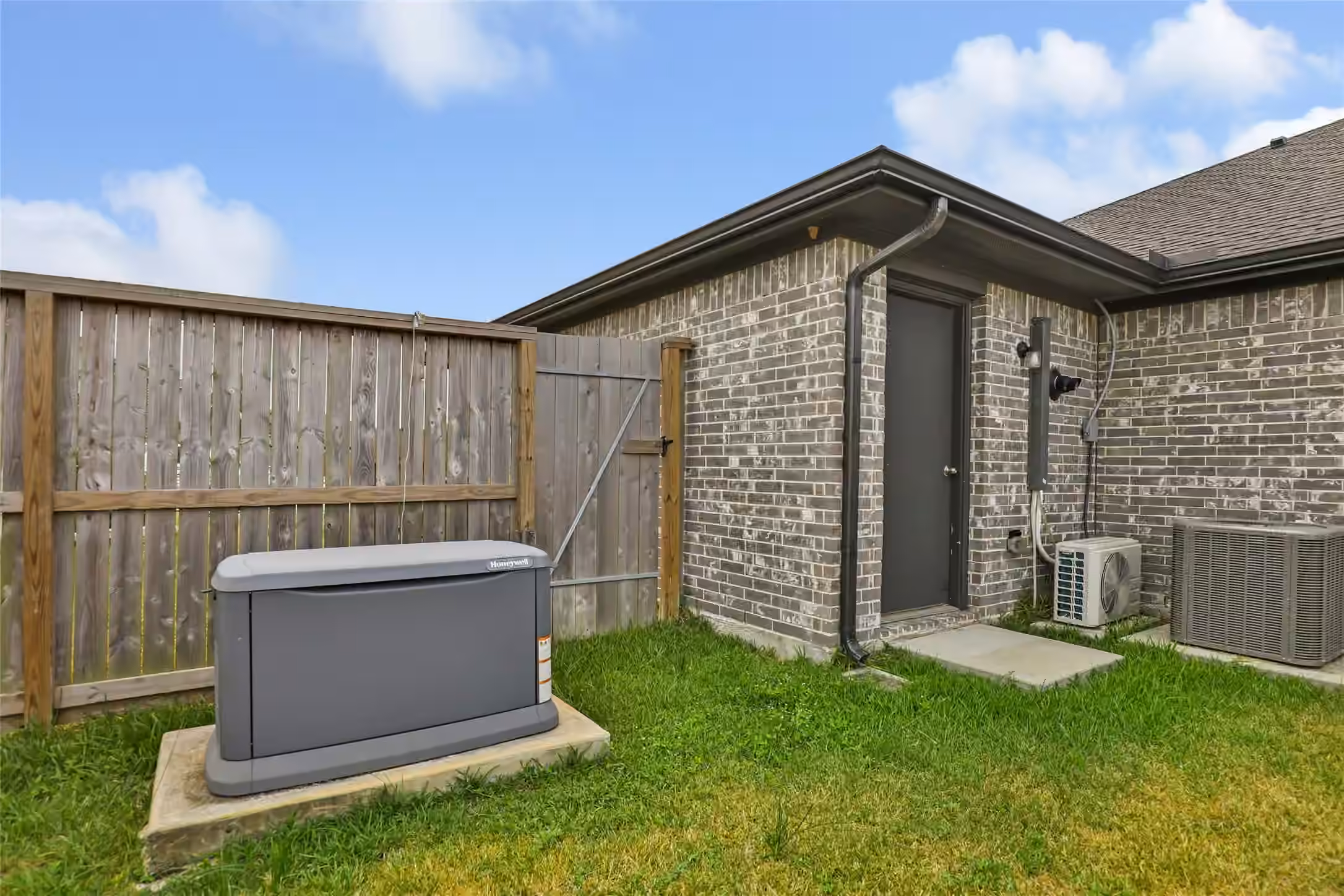 Photo 4 of 427 Blanco Lane, Dayton, TX