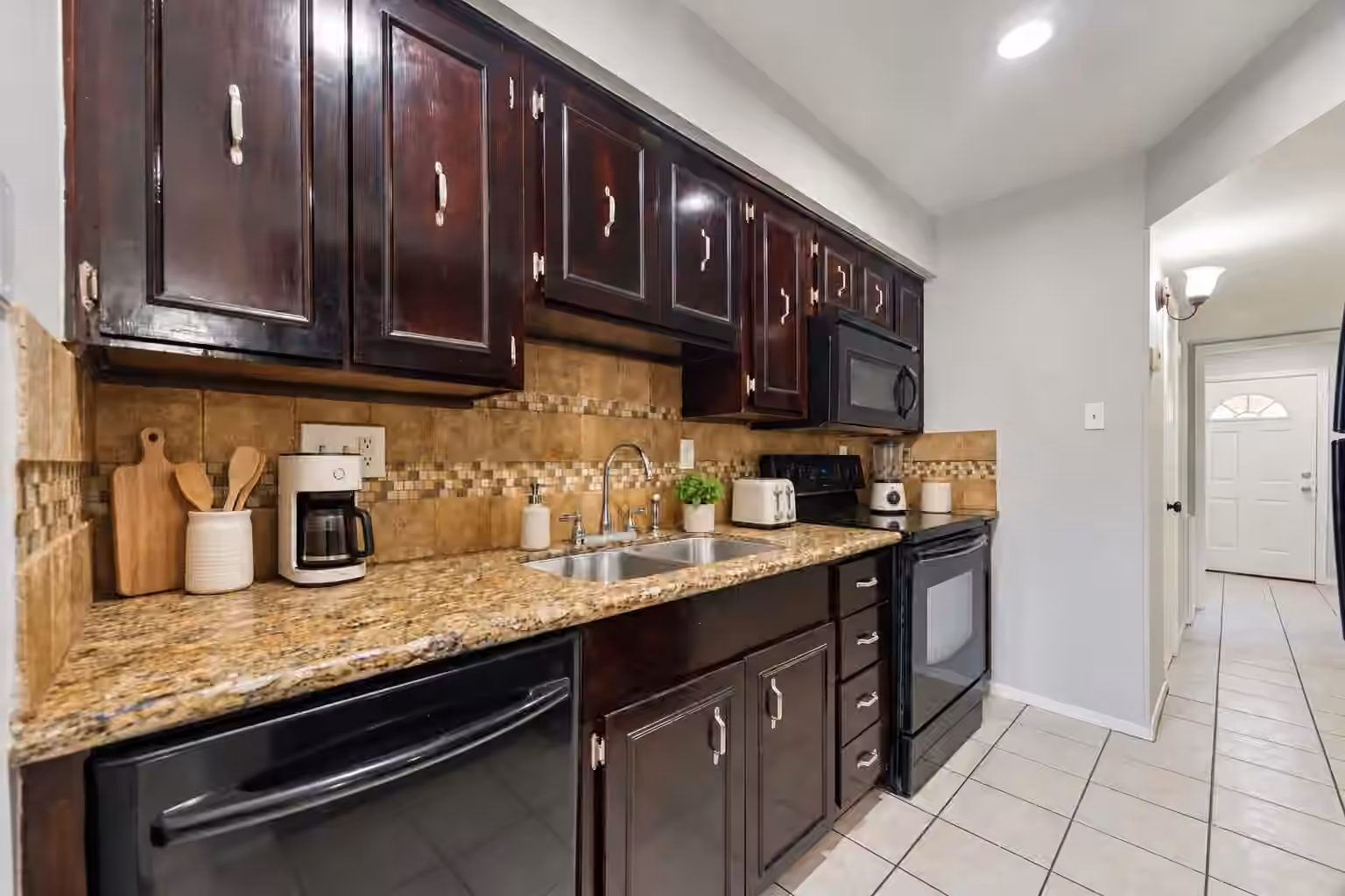 Photo 4 of 9303 Hammerly Boulevard 607, Houston, TX