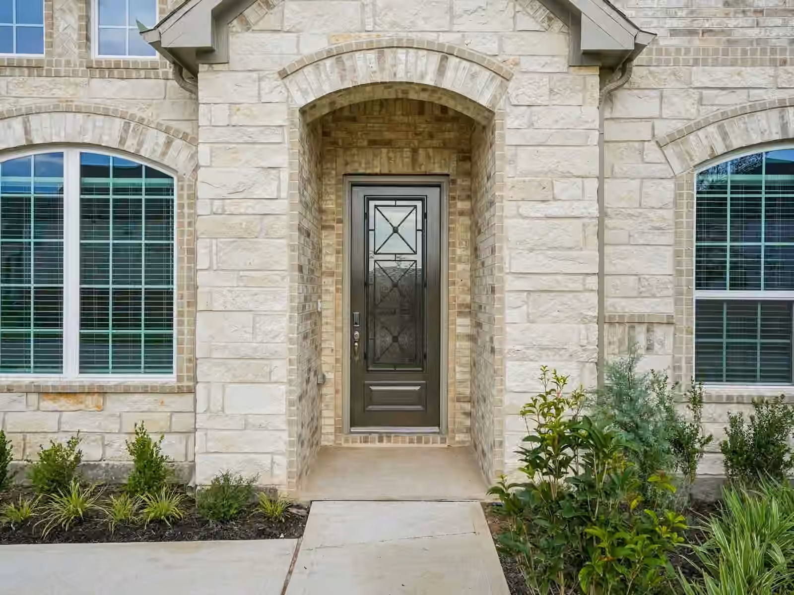 Photo 4 of 5127 Autumn Hills Trail, Pearland, TX