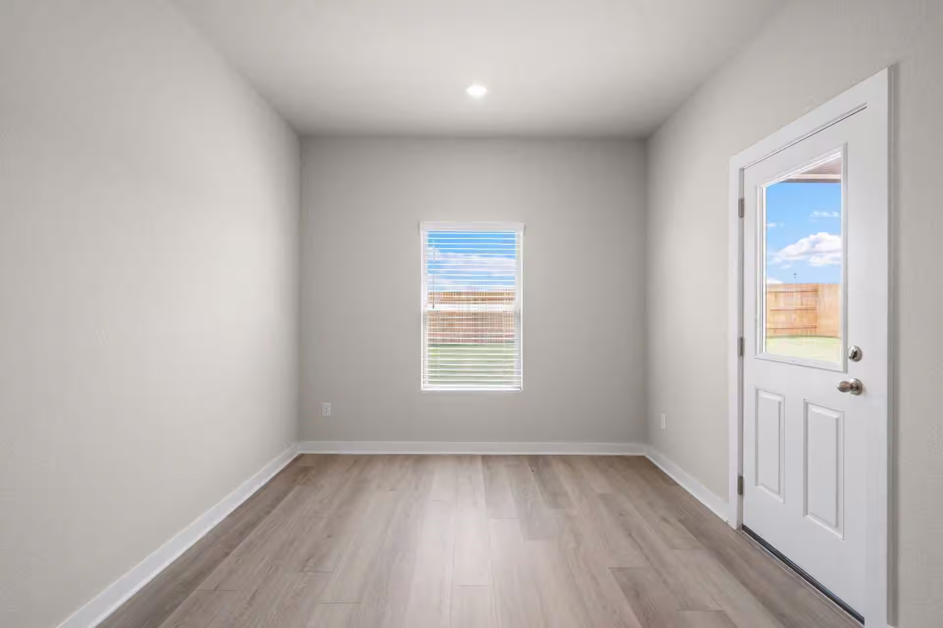Photo 6 of 2626 Lake Bryan Drive, Dayton, TX