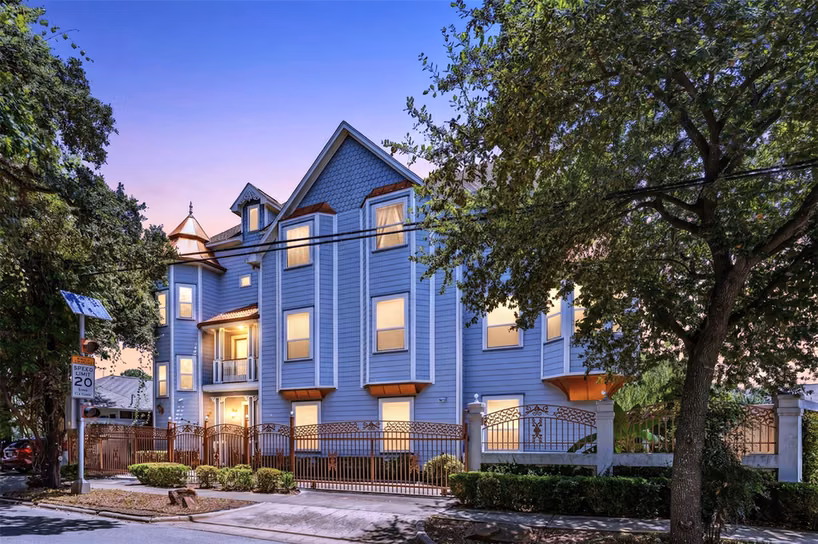 Photo 2 of 3012 Houston Avenue, Houston, TX