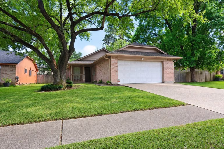 Photo of 11114 Drakeland Drive, Humble, TX
