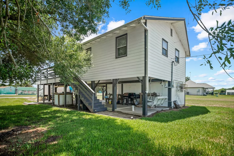 Photo 6 of 654 Calumet Drive, Palacios, TX