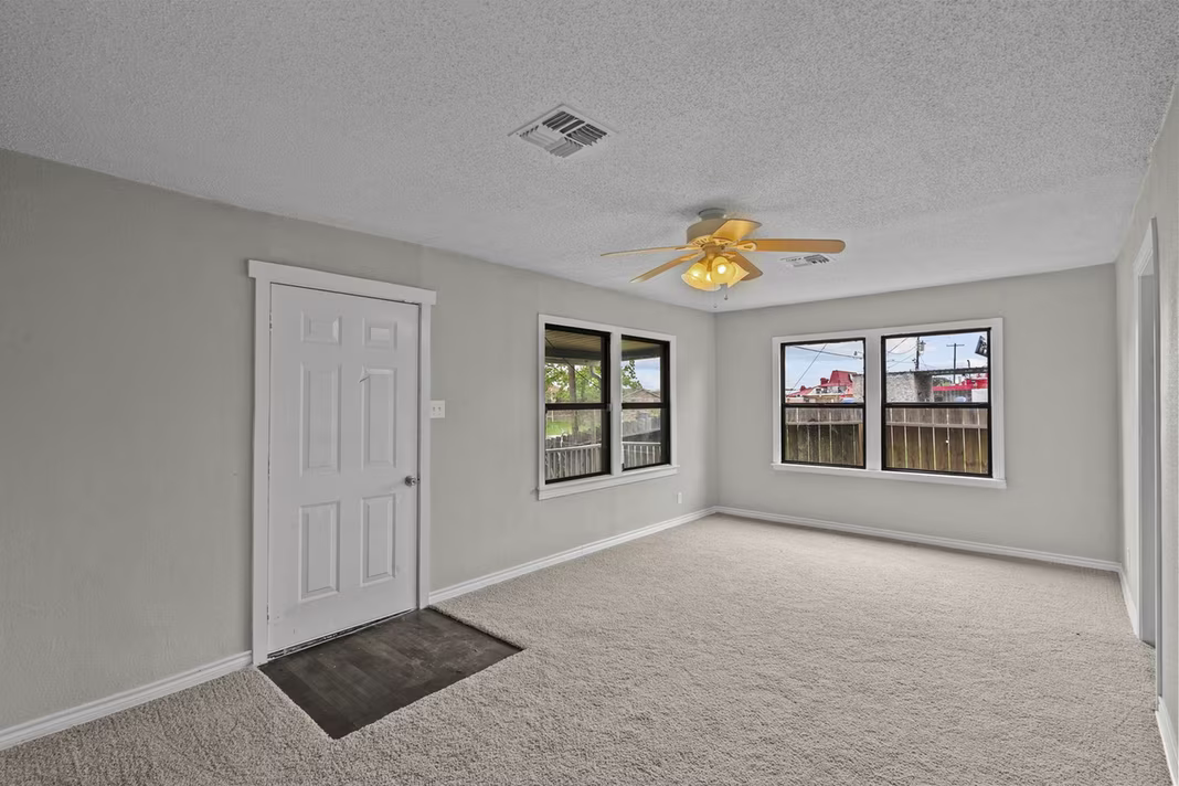 Photo 3 of 810 23rd Street N, Texas City, TX