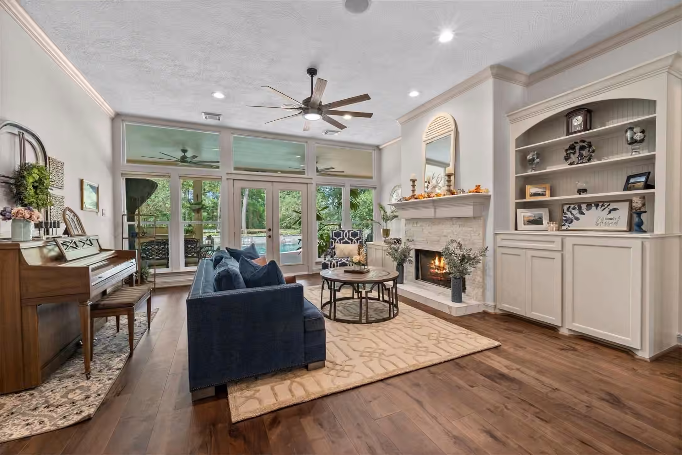 Photo 5 of 9135 Grand Lake Estates Drive, Montgomery, TX