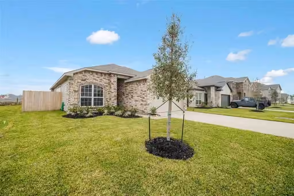 Photo 2 of 782 Dewberry Road, La Marque, TX 77568