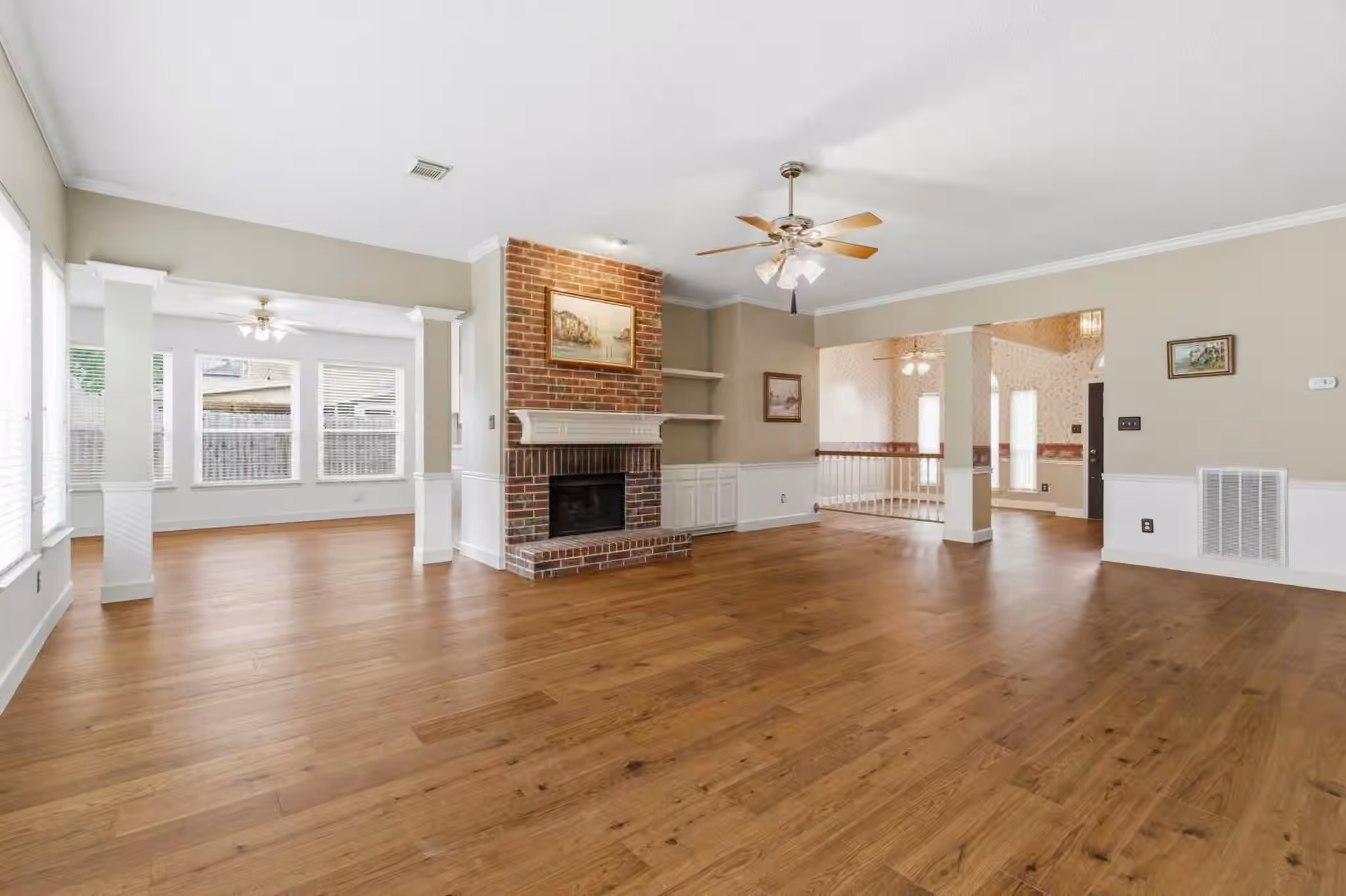 Photo 5 of 304 Melodywood Drive, Friendswood, TX