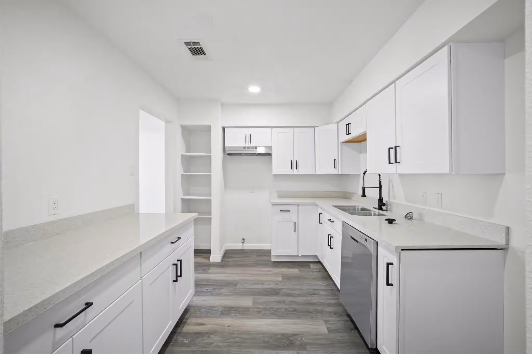 Photo 6 of 5874 Belneath Street, Houston, TX