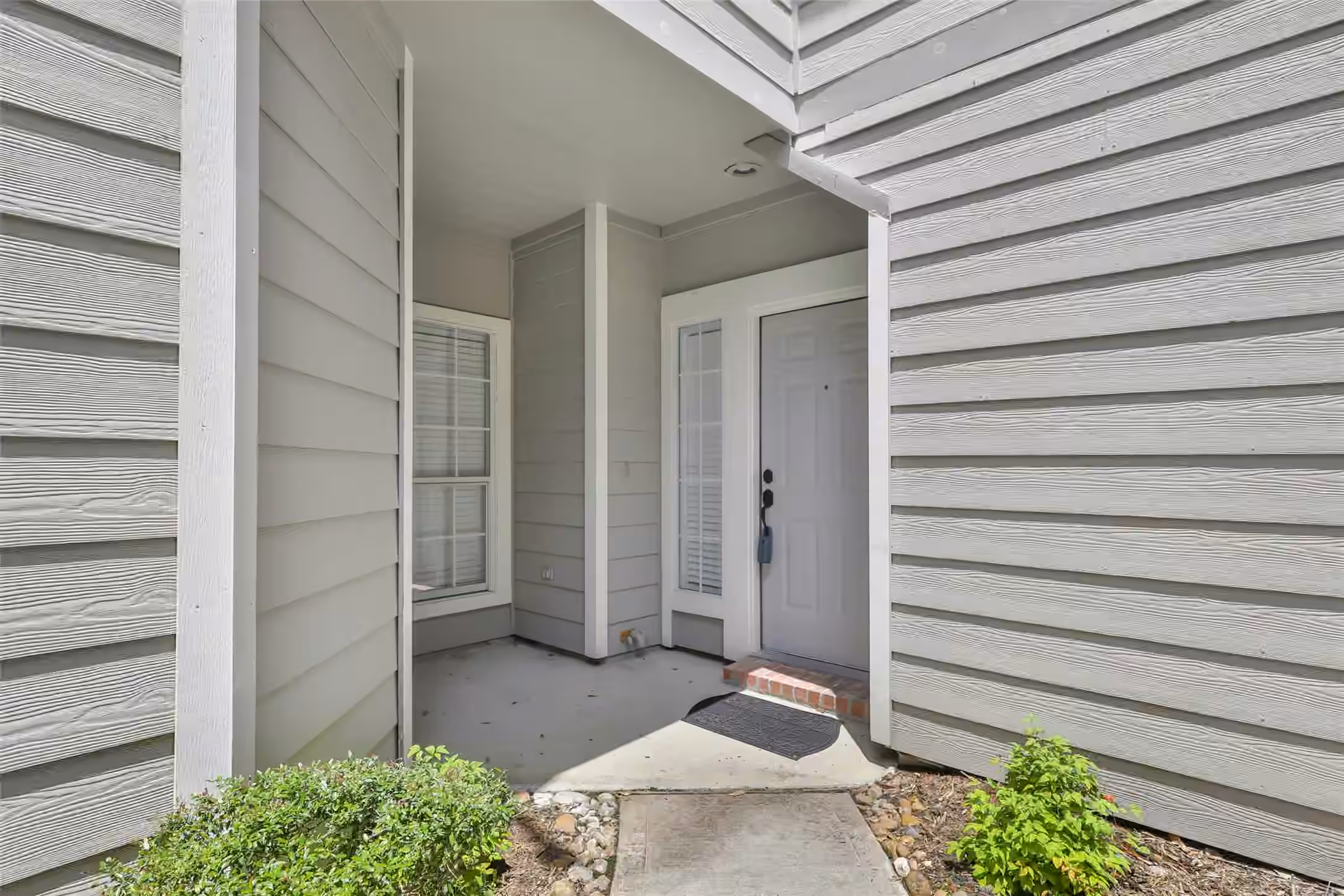 Photo 4 of 2346 Summit Way Court, Kingwood, TX