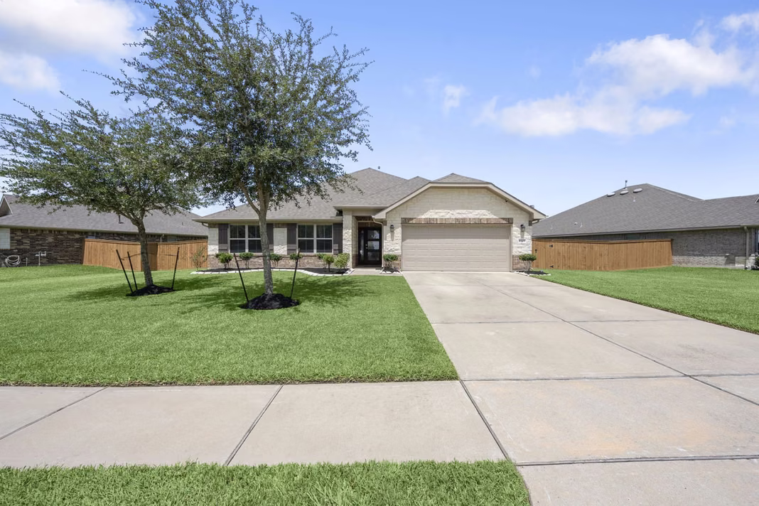 Photo 3 of 10203 Whitney Reach Drive, Rosharon, TX