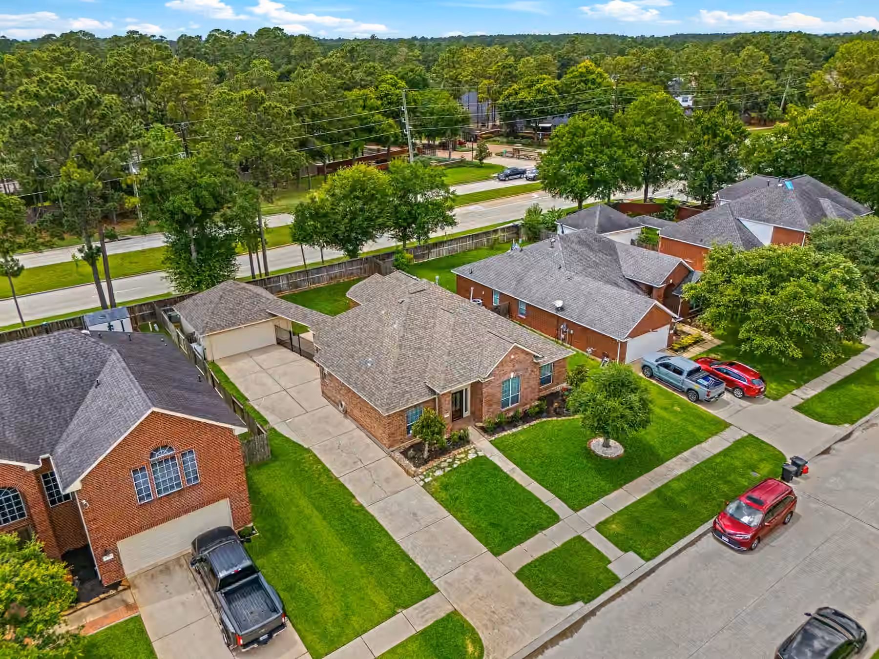 Photo 3 of 15211 Waverly Canyon Court, Cypress, TX