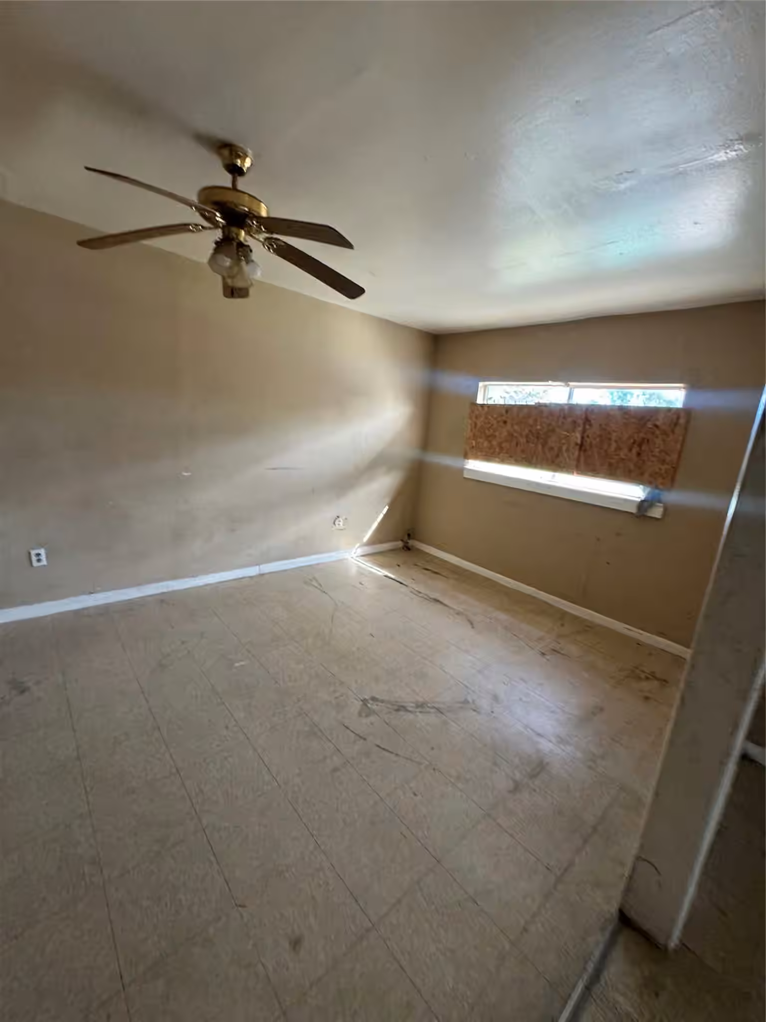 Photo 4 of 7625 Pointer Street, Houston, TX