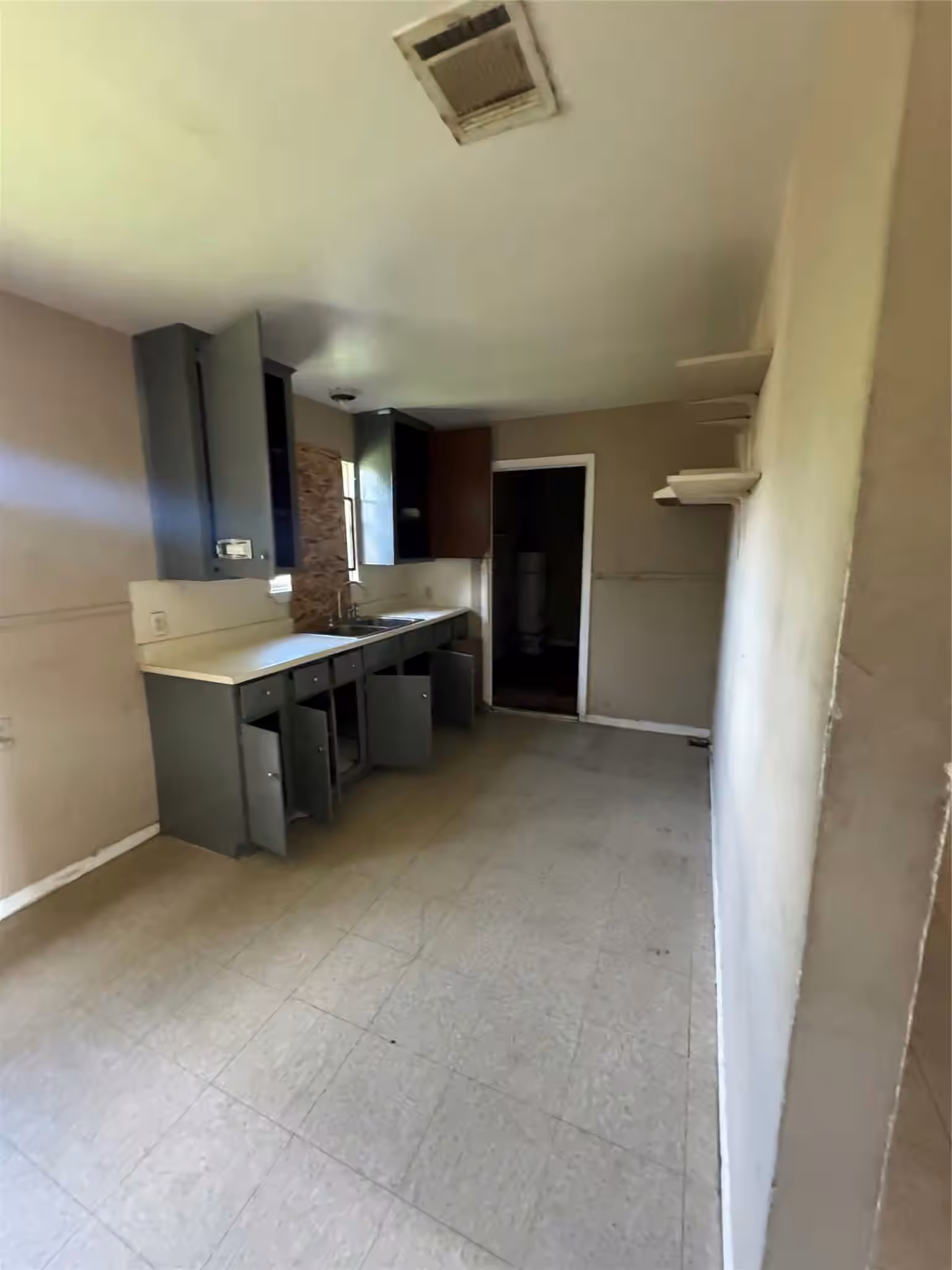 Photo 6 of 7625 Pointer Street, Houston, TX