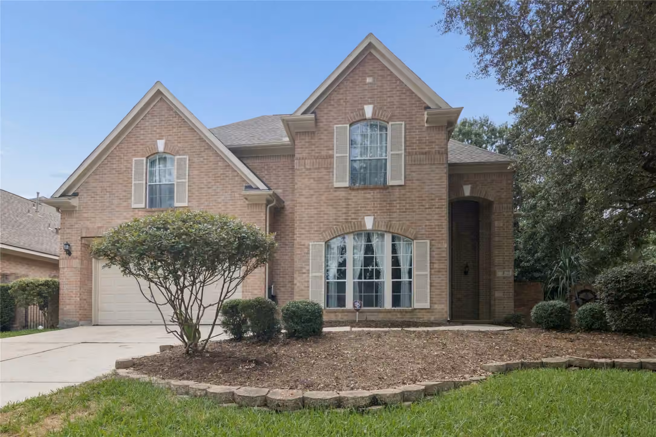 Photo of 2 Surrey Run Place, The Woodlands, TX