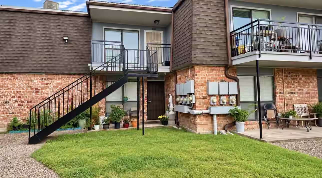 Photo of 10802 Kingspoint Road 401, Houston, TX 77075
