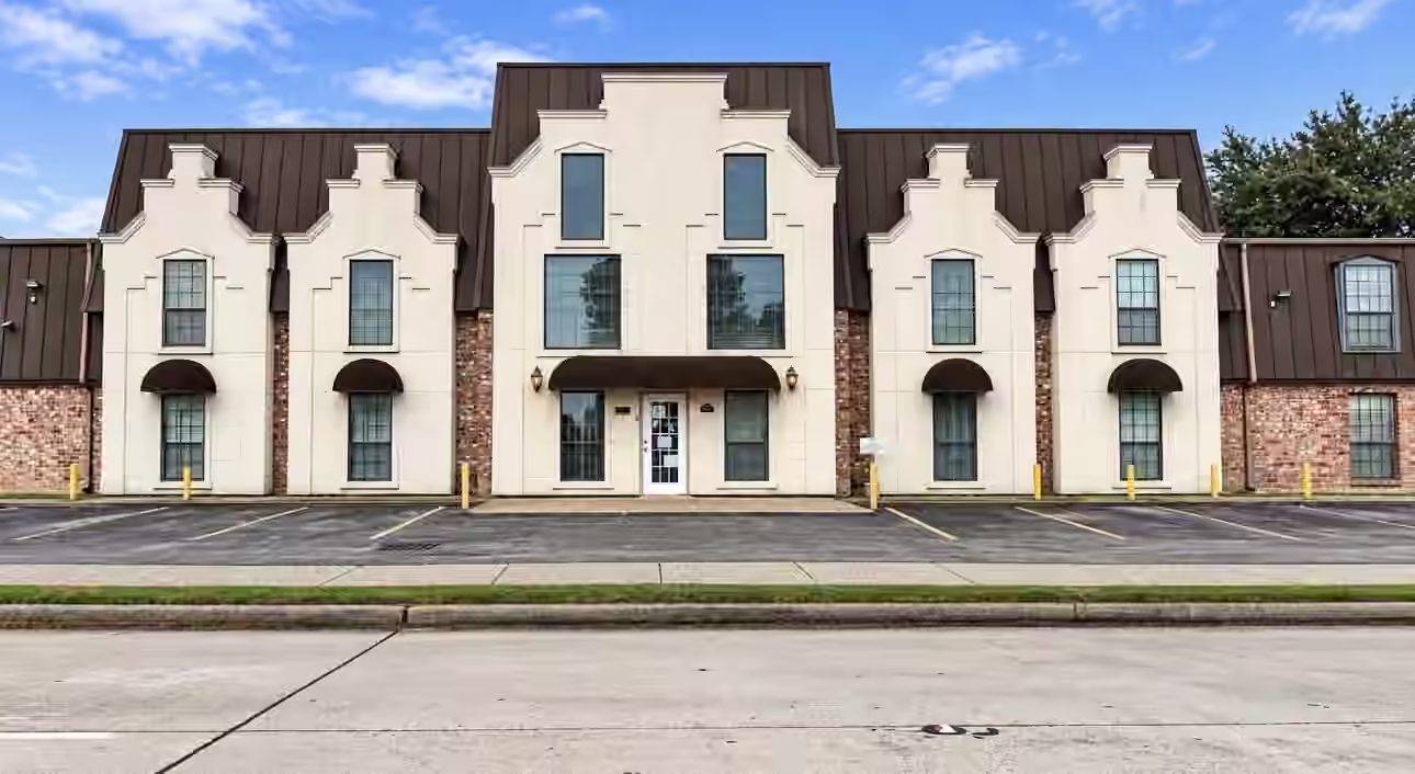 Photo 4 of 10802 Kingspoint Road 401, Houston, TX