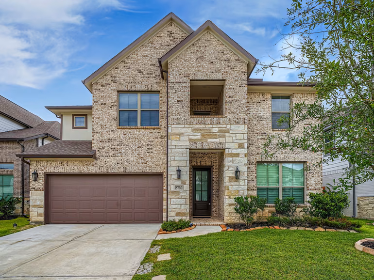 Photo 2 of 8730 Flounder Rosa Lane, Cypress, TX