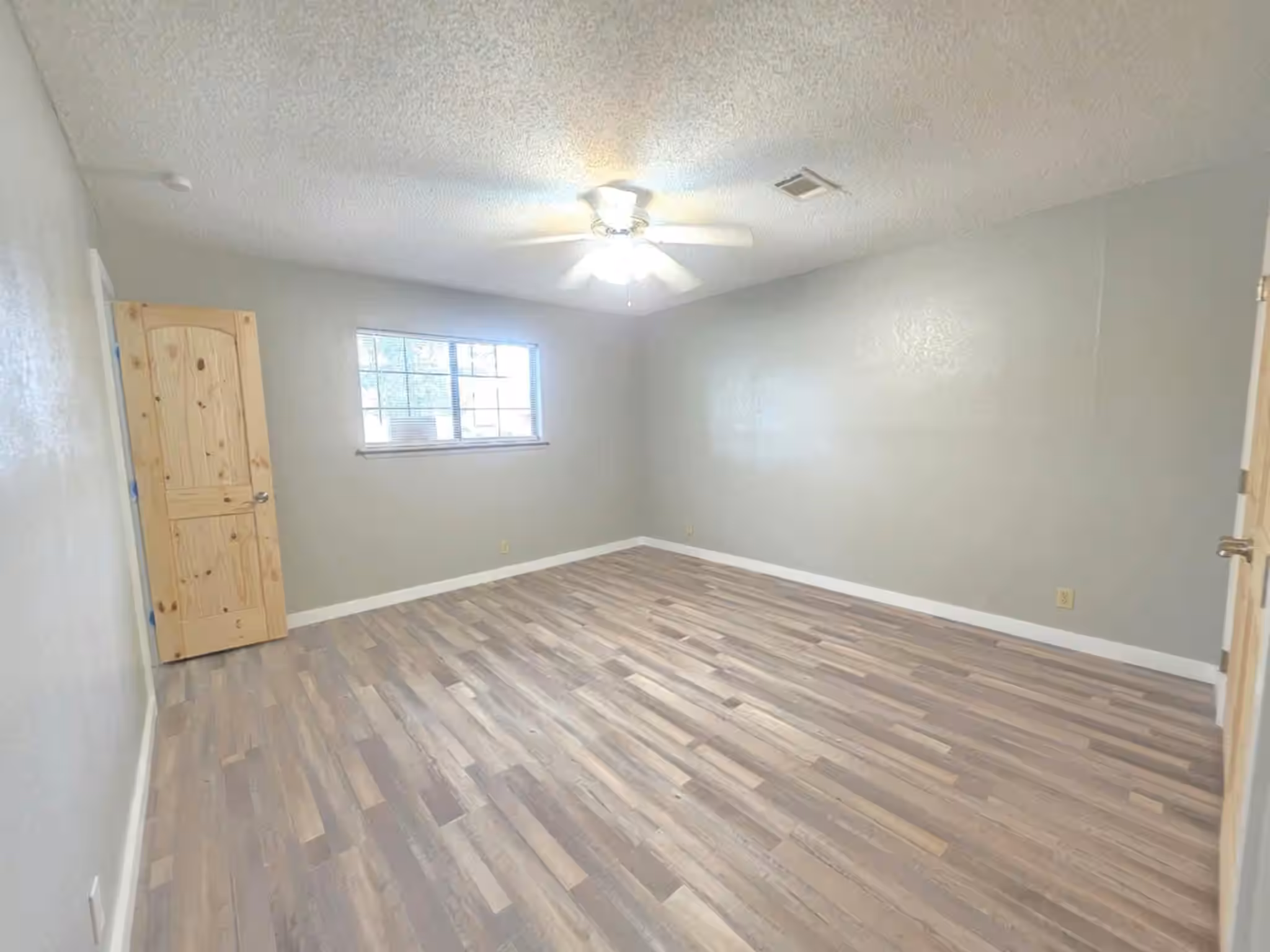 Photo 7 of 2207 Gontier Drive, Bay City, TX