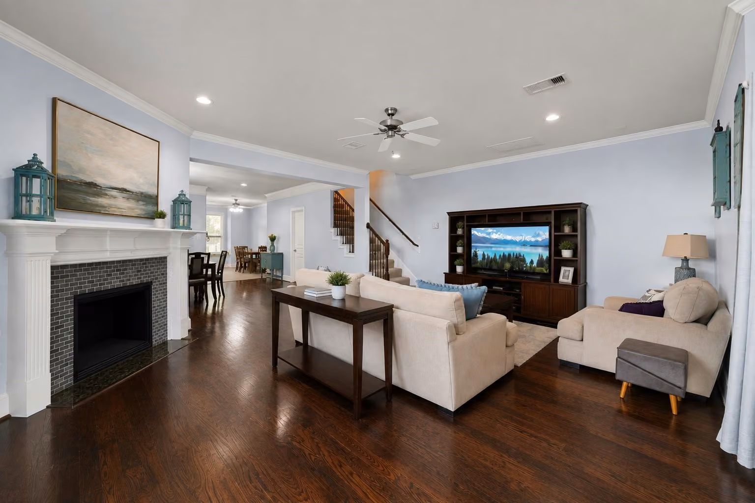 Photo 5 of 240 W 26th Street, Houston, TX