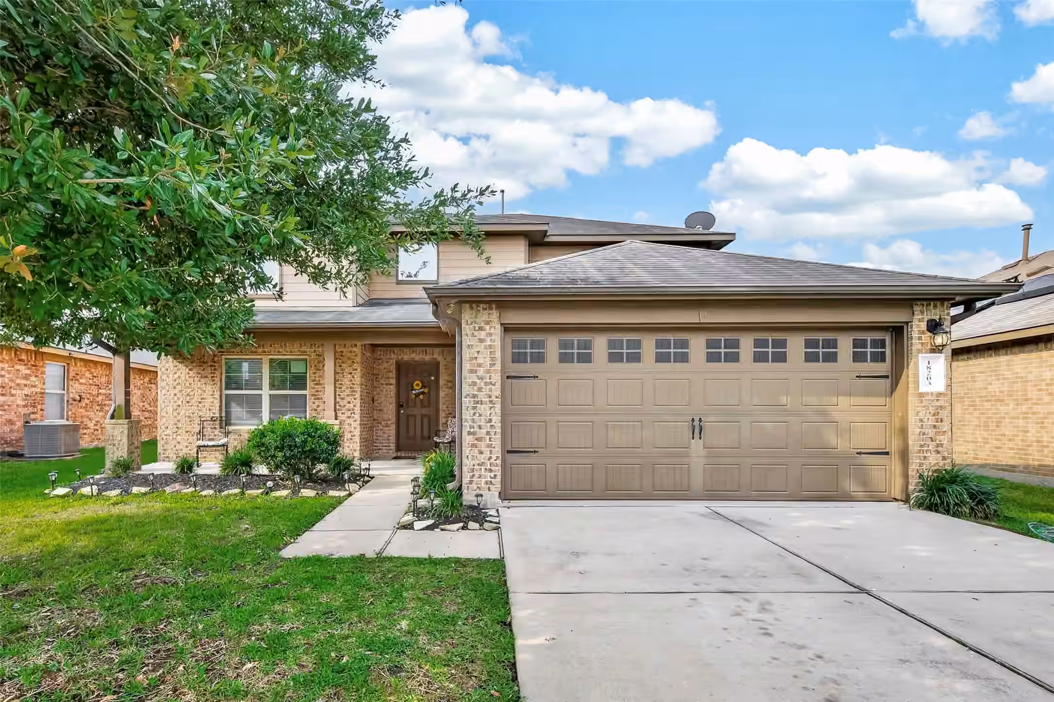 Photo 2 of 18203 Sonora Brook Lane, Richmond, TX