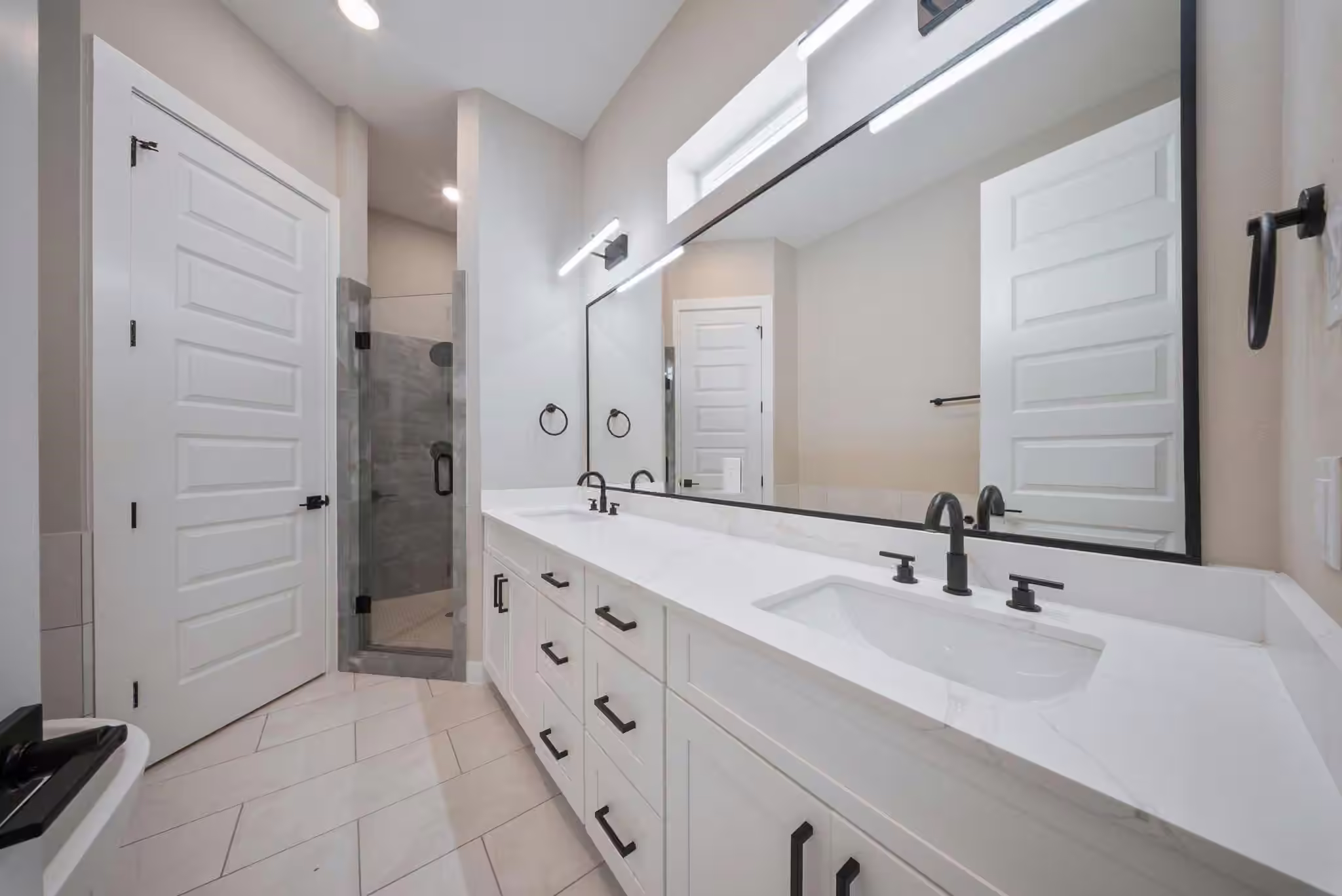 Photo 6 of 4013 Griggs Road E, Houston, TX