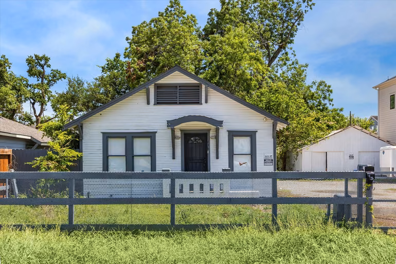 Photo of 436 W 28th Street, Houston, TX