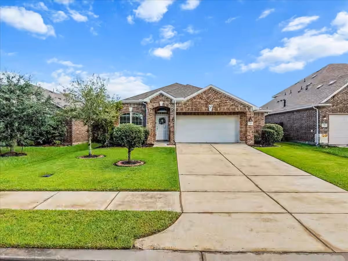 Photo 3 of 732 Cedar Gate Lane, La Marque, TX