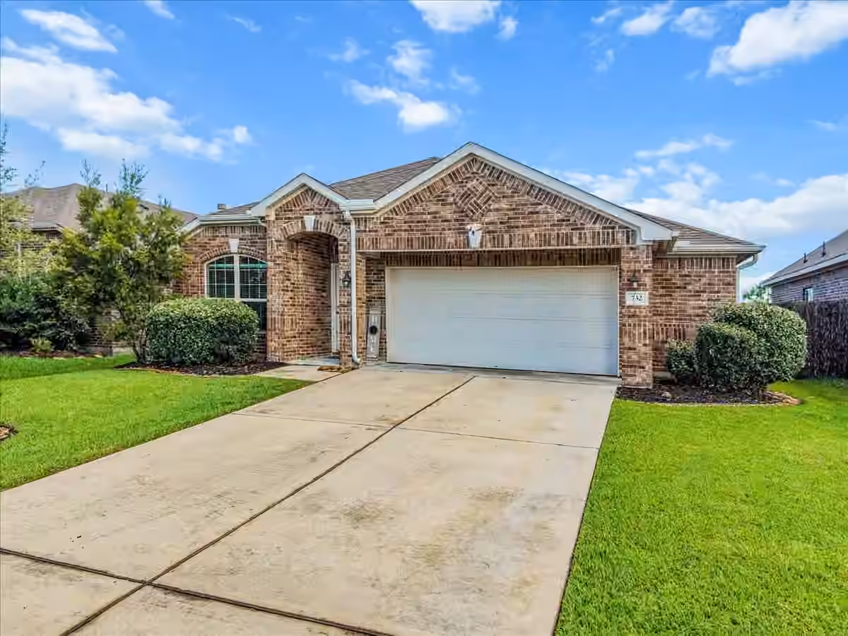 Photo 4 of 732 Cedar Gate Lane, La Marque, TX