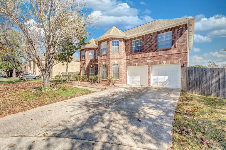 Photo 2 of 15422 Downford Drive, Tomball, TX