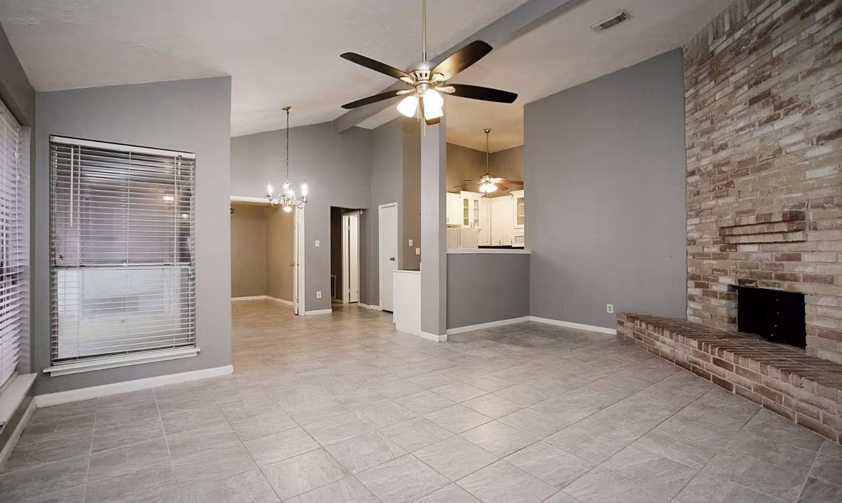 Photo 5 of 3111 Oak Rock Circle, Spring, TX