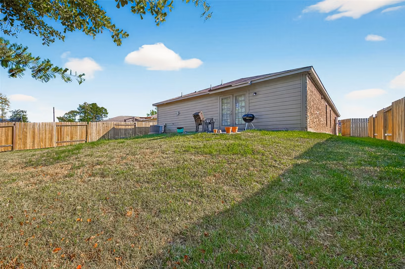 Photo 2 of 22514 Steel Blue Jaybird Drive, Hockley, TX