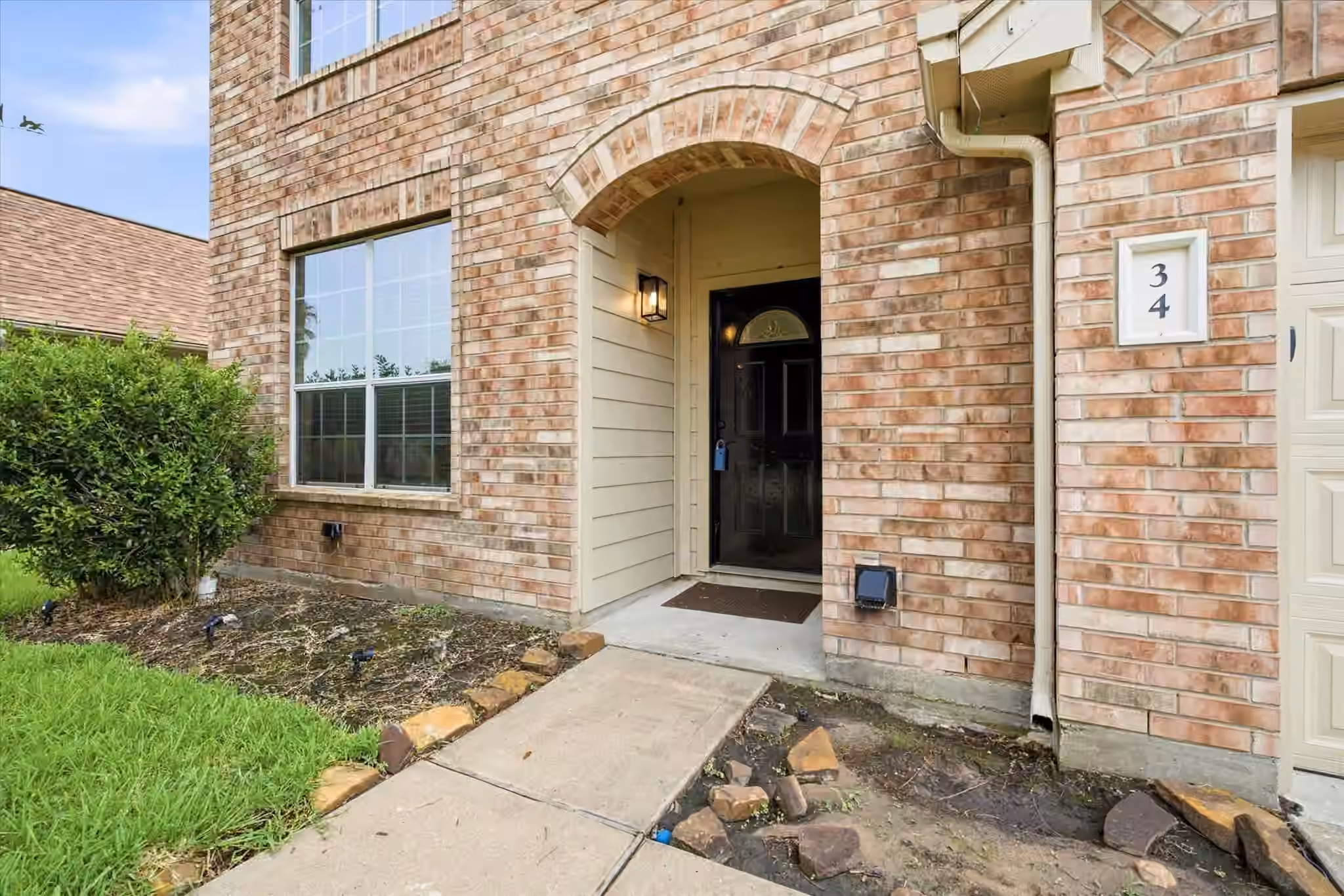 Photo 2 of 34 San Simeon Drive, Manvel, TX