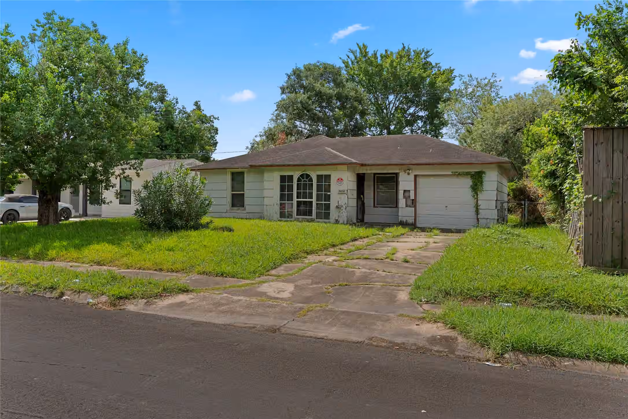 Photo of 5606 Belarbor Street, Houston, TX