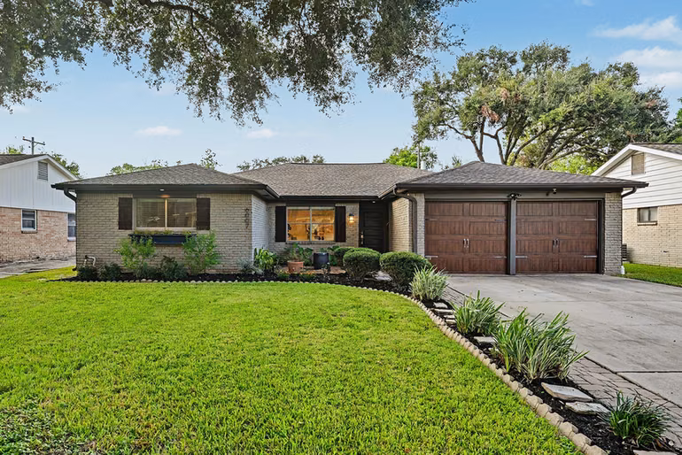 Photo of 6007 Portal Drive, Houston, TX 77096