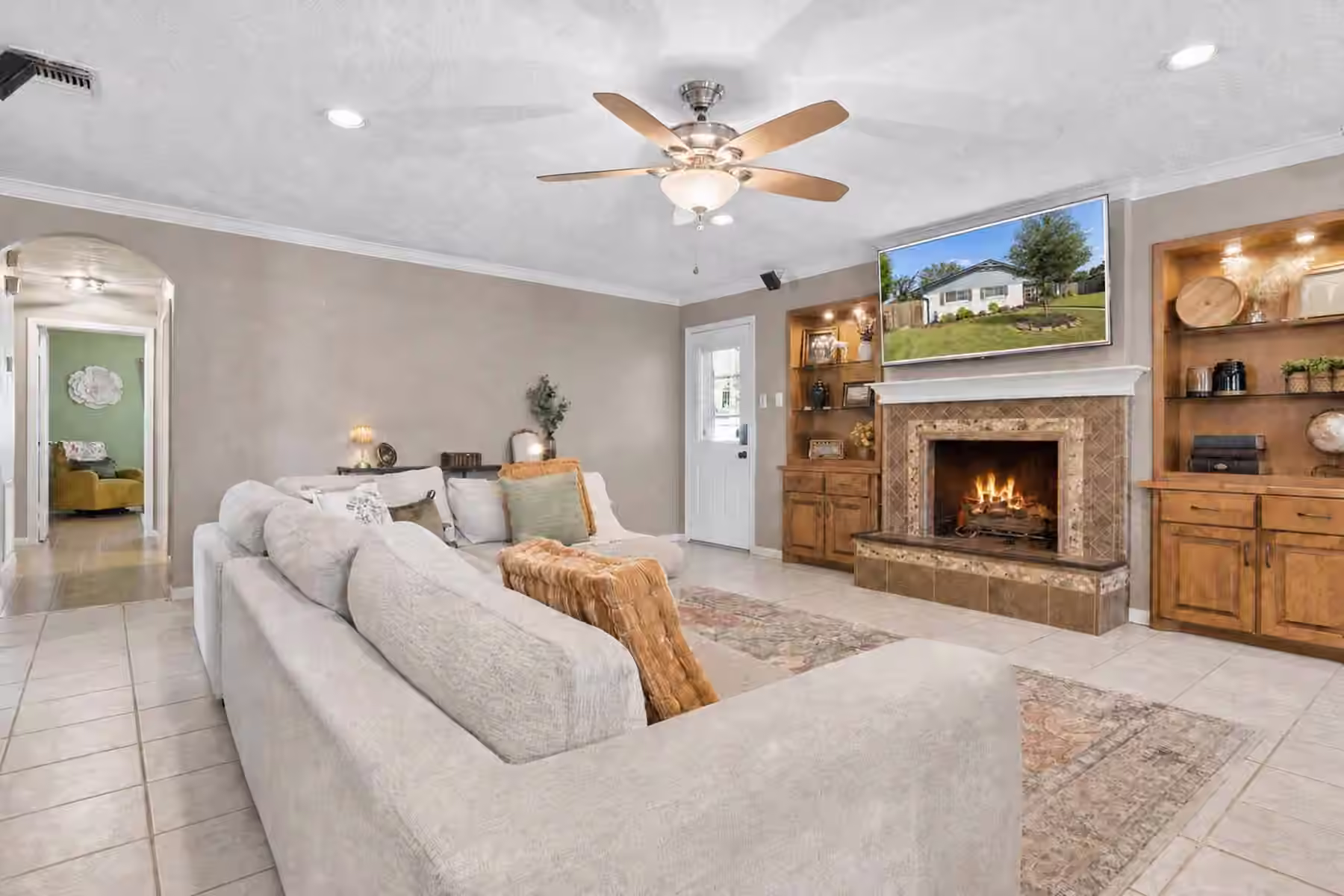 Photo 5 of 2418 Lufkin Lane, Deer Park, TX