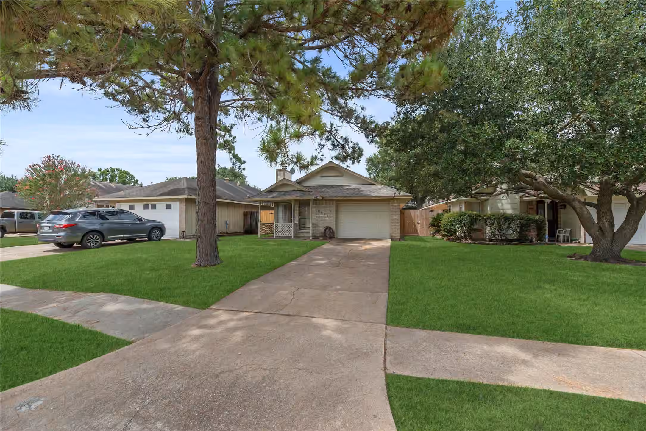 Photo of 8622 Ashlawn Drive, Houston, TX 77083