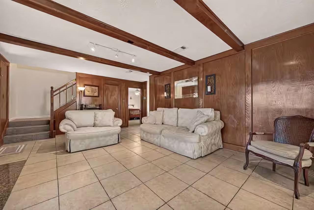 Photo 6 of 2025 Briar Lane, Richmond, TX