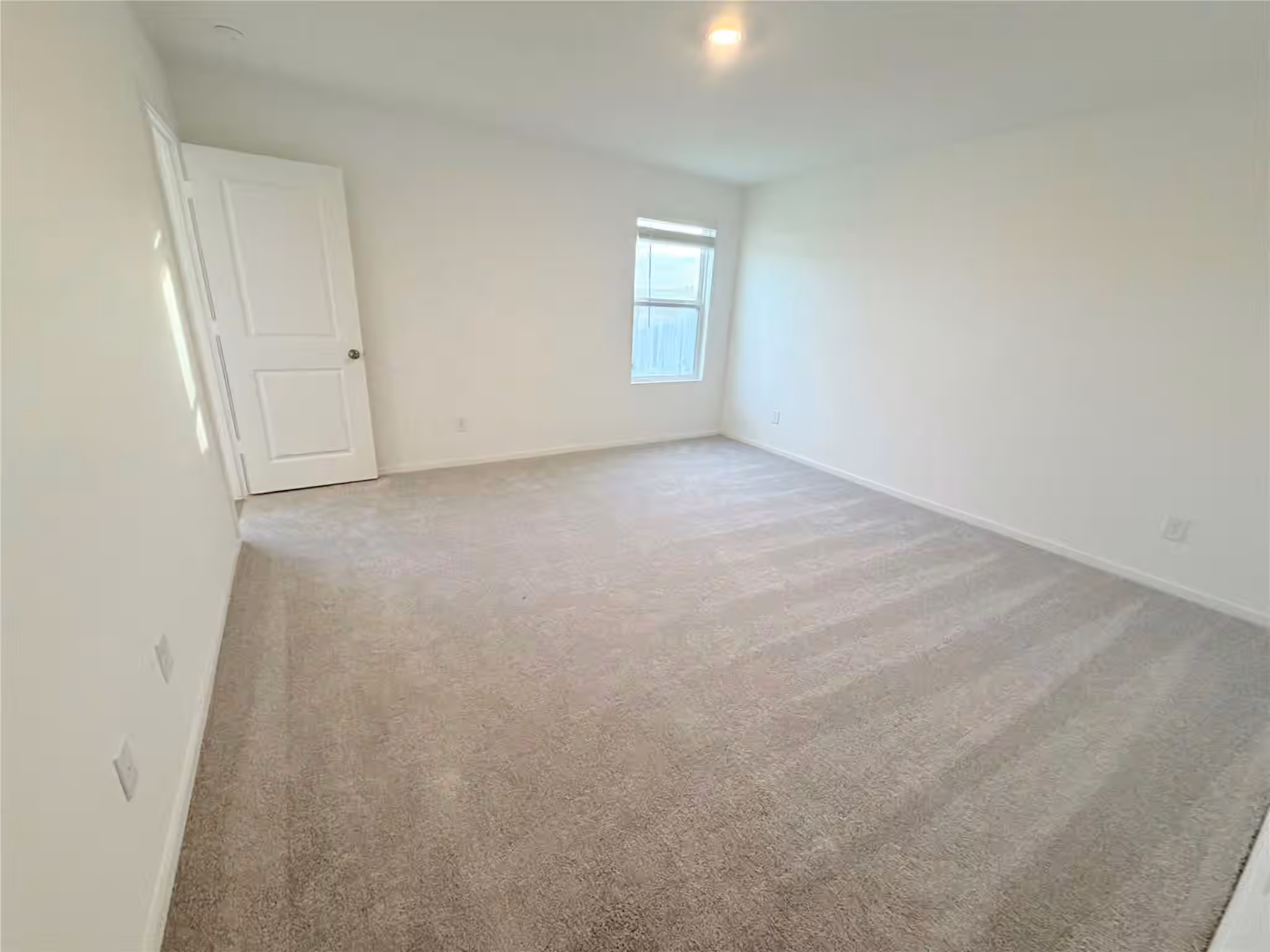 Photo 5 of 1312 Charlotte Way, Wharton, TX