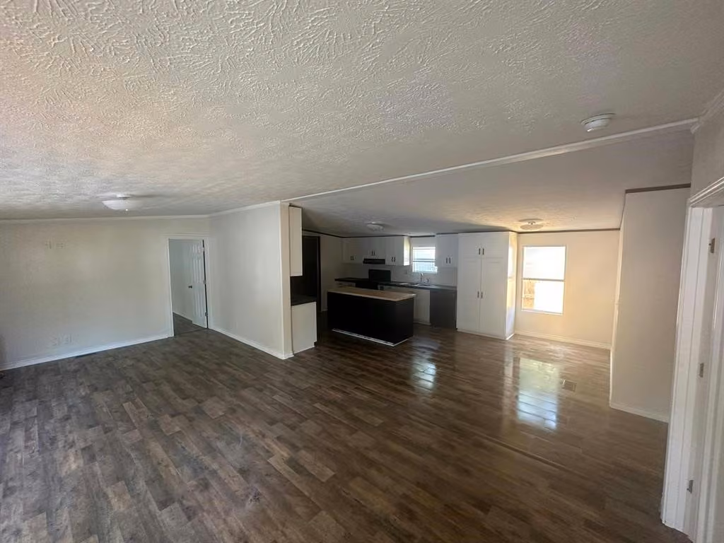 Photo 4 of 12631 Lazy Cove Drive, Willis, TX