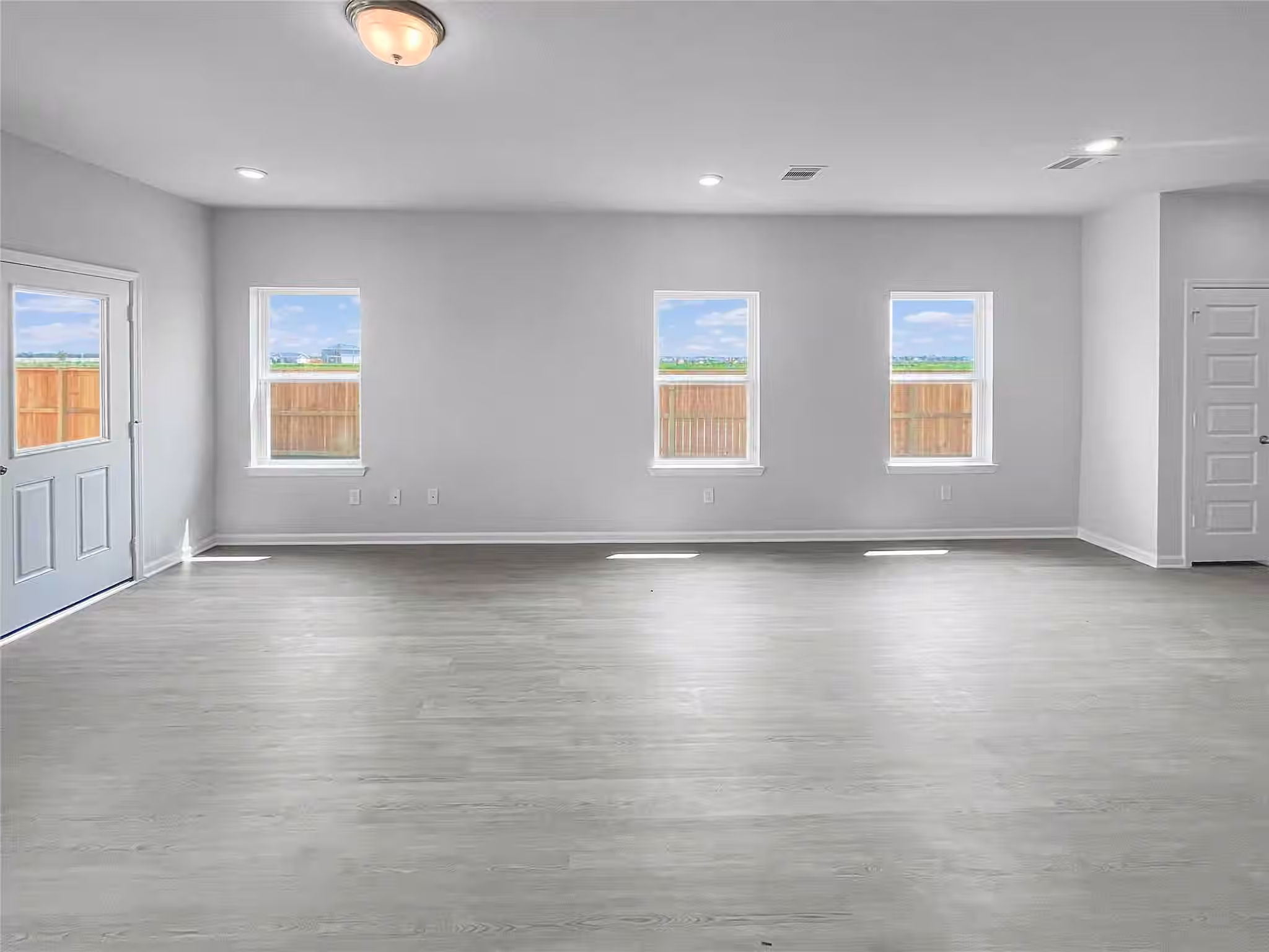 Photo 6 of 9717 Enclave Ridge Road, Willis, TX