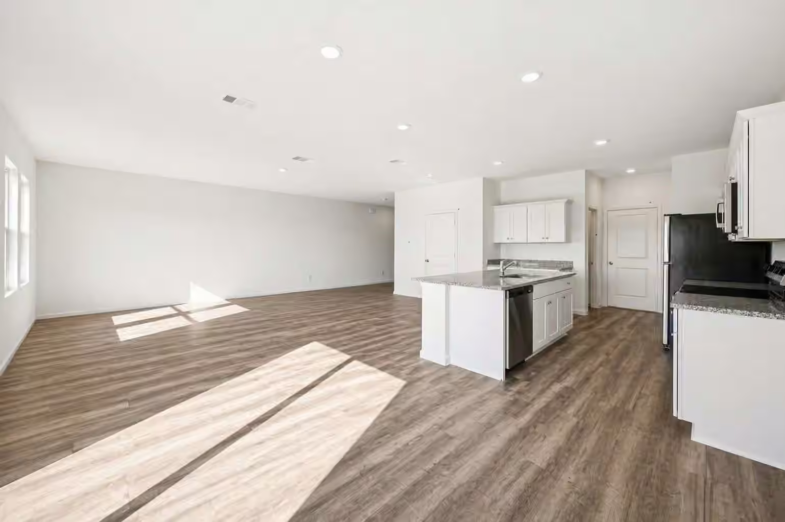 Photo 5 of 10322 Magnol Wood Drive, Houston, TX