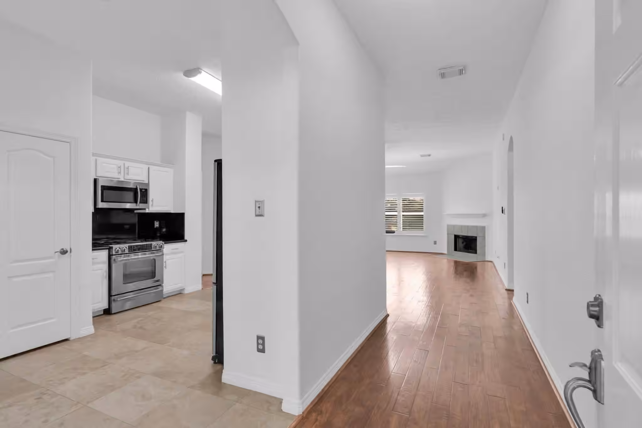 Photo 5 of 26711 CYPRESSWOOD DR, Spring, TX