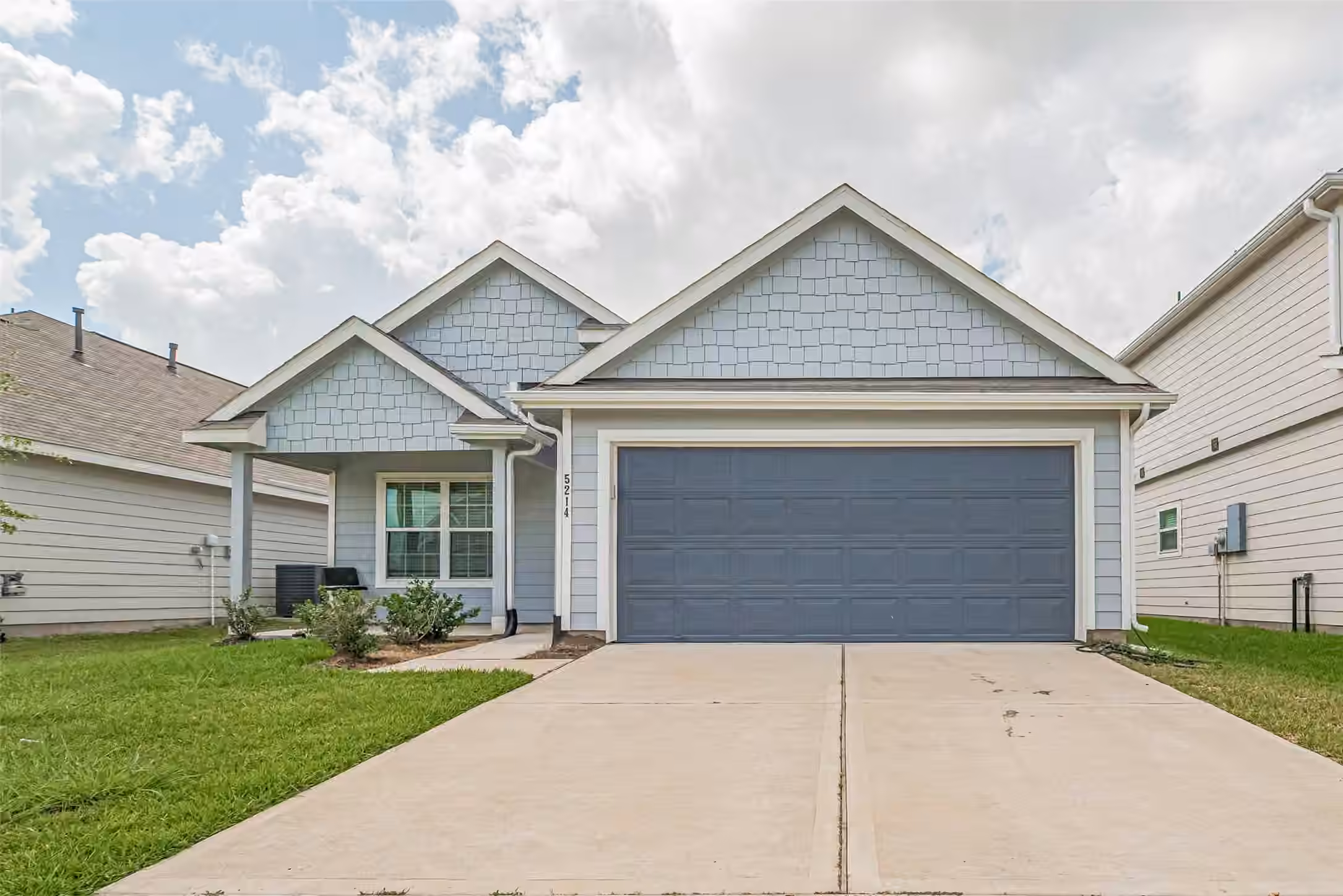 Photo 2 of 5214 Briana Dee Drive, Rosharon, TX